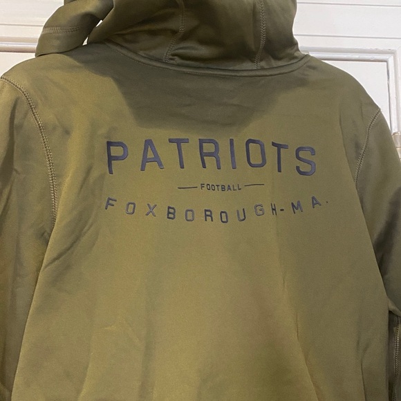 Nike New England Patriots Salute To Service Hoodie. Ladies XL - Picture 3 of 5